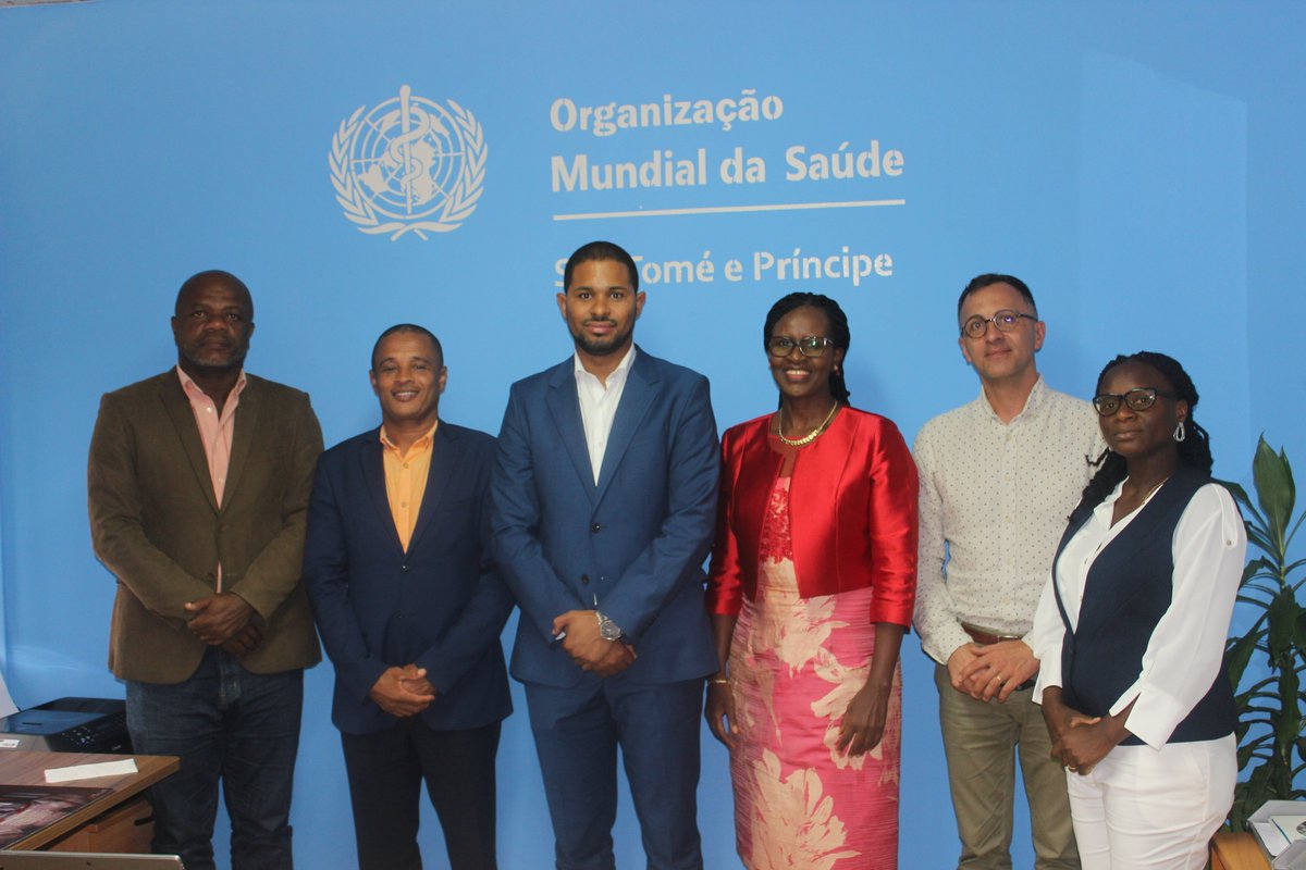 OMS_STP's tweet photo. Gouvernement régional de Príncipe a rencontré aujourd'hui l'OMS et a reçu l'assurance pour l’amélioration de la qualité des soins à l’hopital de Principe et de l'infrastructure sanitaire ainsi que l’approvisionnement en oxygène medical en vue de reduire les evacuations sanitaires https://t.co/AwQU8SDku9
