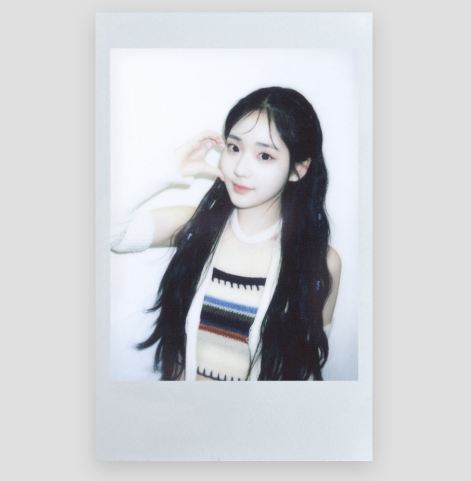 cosmothegate's tweet photo. #LetKREPerform #KrystalEyes_Deserves_Respect #크리스탈아이즈_공연하게_하라_무대에서 #KRE존경받을만합니다

May 9th, 2023
— Let’s support and stream KRE’s new album <aesthetic> and mv’s!

#tripleS #May2023 #KRystalEyes #KRE #aesthetic #SeoYeonYoon #JiwooLee #ChaeYeonKim #SooMinKim https://t.co/DJgJWyRMhj