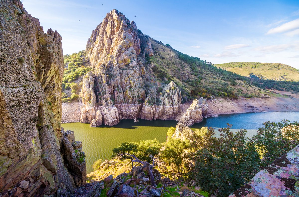 9. Monfragüe

Located in Extremadura and named after the nearby Mongragüe Castle. 

In 1988, the European Union designated the park as a Special Protection Area for bird life. 

Eurasian Black Vultures, Imperial Eagles, Griffon Vultures, and more. 

Remarkable sightseeing.