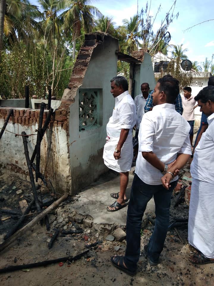 sendapriyar01's tweet photo. மக்களின் பாதுகாவலர் 
#பூண்டி_கே_கலைவாணன் https://t.co/7ZSZRgOEBl