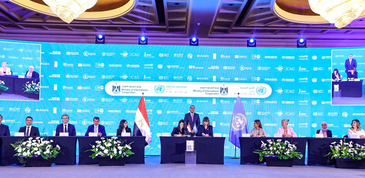 RaniaAlMashat's tweet photo. شرُفت على مدار عامين بقيادة جهود التنسيق والمشاورات لإعداد الإطار الاستراتيجي للشراكة بين مصر والأمم المتحدة ٢٠٢٣-٢٠٢٧، إلى جانب السيدة إيلينا بانوفا @elenapanovaUN، المنسق المقيم للأمم المتحدة في #مصر، من خلال رئاستنا للجنة التسيير المشتركة، عبر نهج يقوم على التعاون المشترك والمشاورات البناءة بين الأطراف ذات الصلة.
@UNEgypt 

https://t.co/u88uRMjcjm
