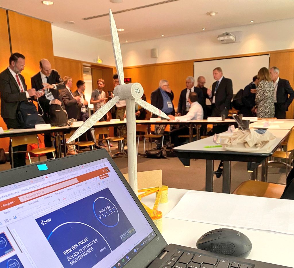 EDF_Occitanie's tweet image. #live 📣📣📣 Après les pitchs et les délibérations du grand jury, il va être temps d&apos;annoncer les lauréats des prix #EDFPulse éolien flottant en mer méditerranée au @FOWTEvent...

@brunobensasson