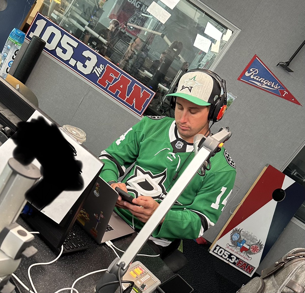 Celebrating a Stars win our friend <a href="/Dutch_Oven45/">Derek Holland</a> today <a href="/1053thefan/">105.3 The FAN</a> Get a full show 10-2 today!