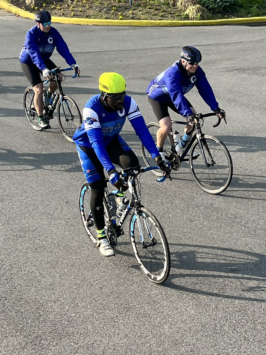 OfficerBrian728's tweet photo. Day 2 of the Police Unity Tour. Members are riding from Pa-DC. Officer Che of @mdfop34 @TheMDTA assigned to Nice / Middleton Bridge in @CharlesCoMD is a ride Marshal for Chapter IX. @CCSOMD @NevrFrgtnDAY @MSP_South_Troop @zerodeathsMD “werideforthosewhodied” https://t.co/AAnoQapGqB