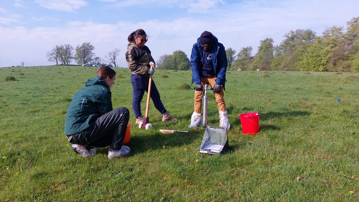 BExplo_de's tweet photo. Die schönen Seiten der #Soil Sampling Campaign:
Morgenstimmung auf dem ehem. Truppenübungsplatz im #AlbExploratorium. https://t.co/BLDaksYxrd