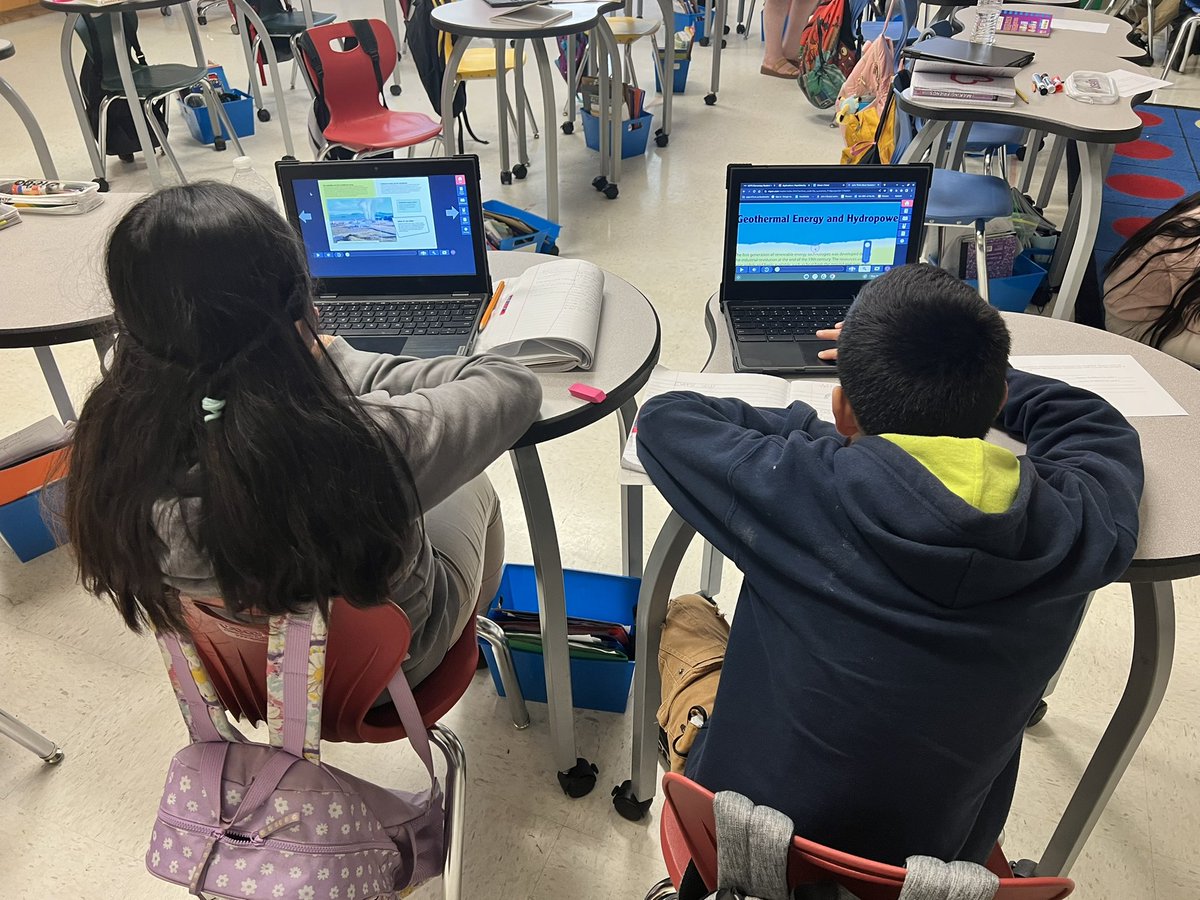 AGHoulihan's tweet photo. It’s a wonderful Wednesday @EastESNC! Great small group instruction and student collaboration! Finish strong #Eagles! #TeamUCPS #BeTheBest @UCPSNC https://t.co/h0balVfe3E