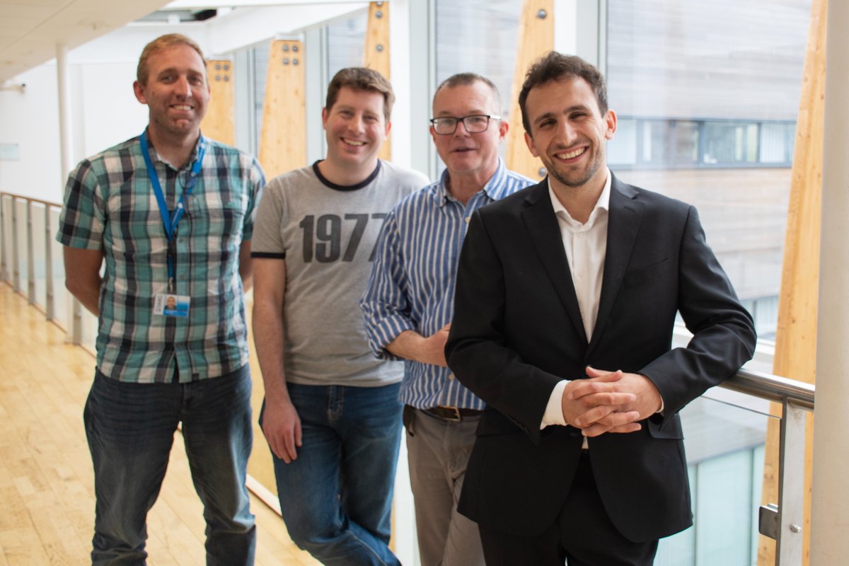 Congratulations, Dr Armstrong!🥂🎉 

SAMS @ThinkUHI #PhD student Christian Armstrong has today successfully defended his viva on dynamic seabed change.

Christian already has three research papers from his PhD work, the most recent published last week: 
onlinelibrary.wiley.com/doi/10.1002/es…