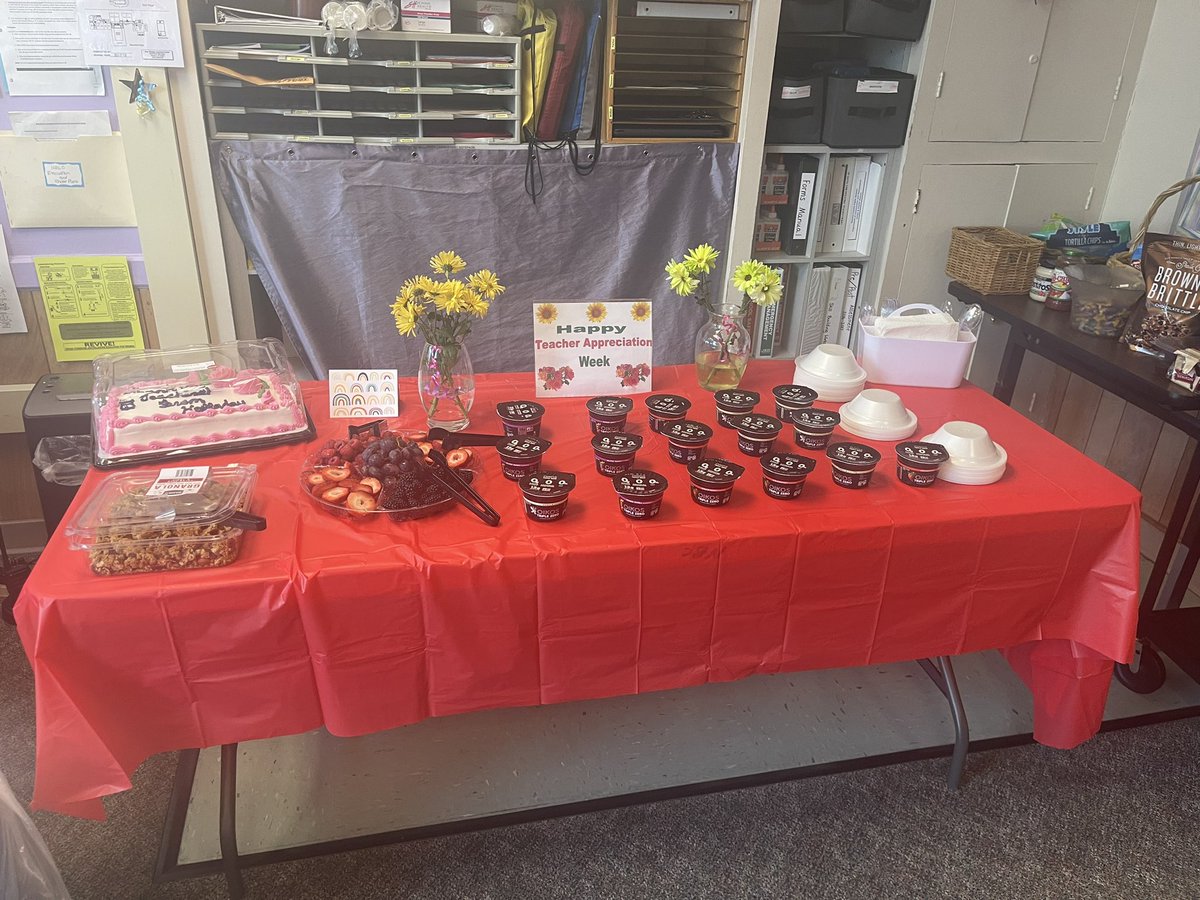 HcpsProgram's tweet image. Yogurt Bar early this morning for our AMAZING EIP teachers and staff!!! Thank you for all you do!!! #EIPCrew #NBLC #TeacherAppreciateWeek
