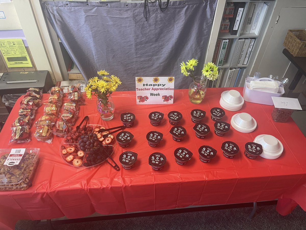 HcpsProgram's tweet image. Yogurt Bar early this morning for our AMAZING EIP teachers and staff!!! Thank you for all you do!!! #EIPCrew #NBLC #TeacherAppreciateWeek
