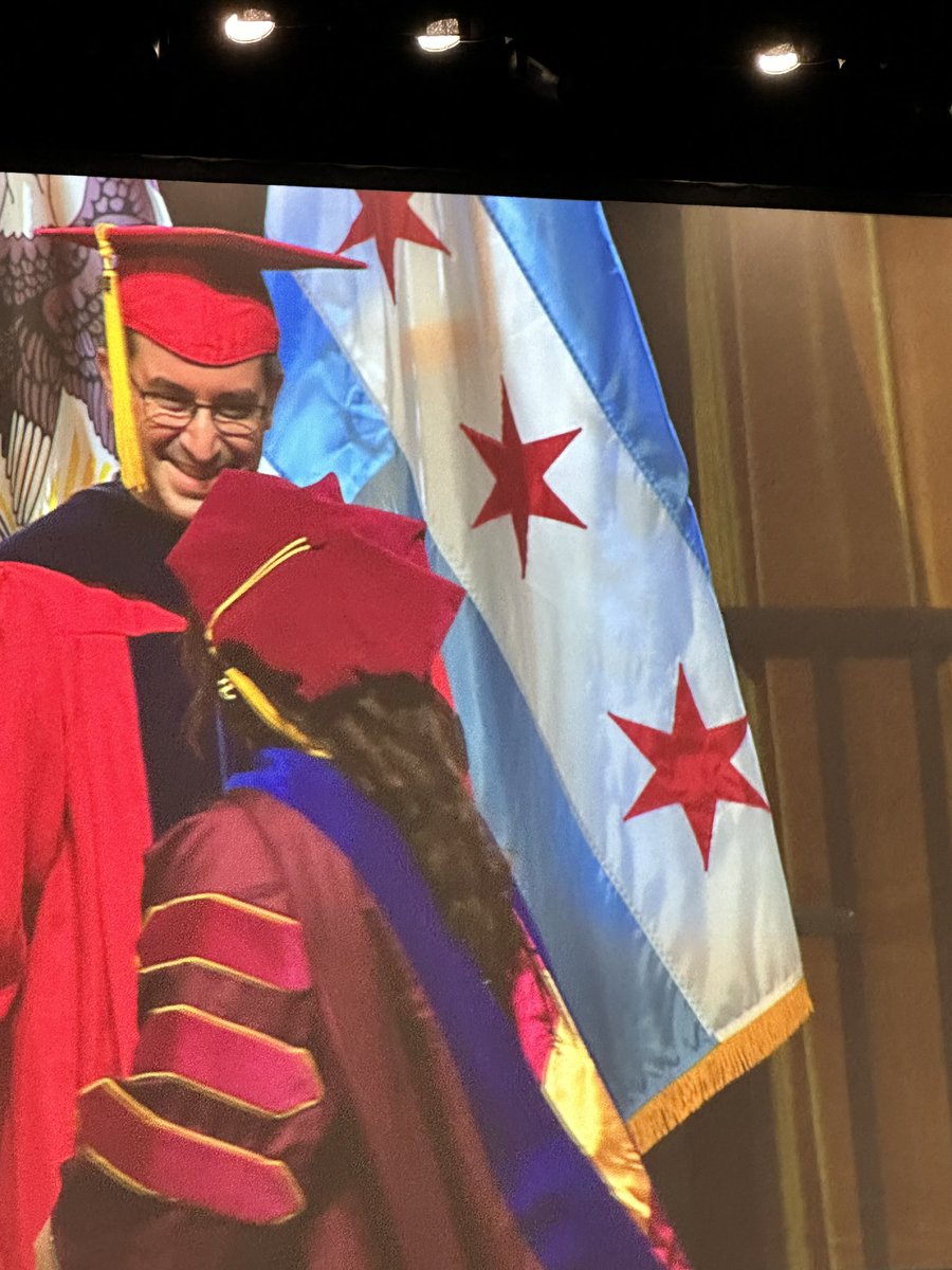 MadisonStock6's tweet photo. Scenes from yesterdays commencement @LoyolaChicago https://t.co/j7sbL8dFlL