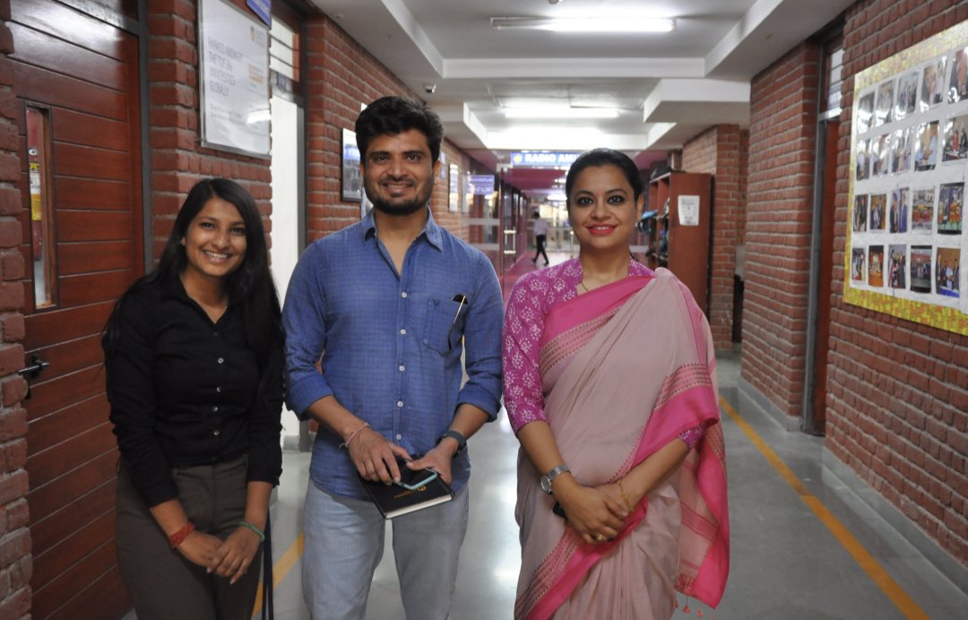 janjuamehak's tweet photo. Amity School of Communication organises Student Media Conference. Thanks to @Kum_Sambhav ji for an enlightening session on investigative journalism. 
#mediaconference #journalism https://t.co/rXdzCm98IP
