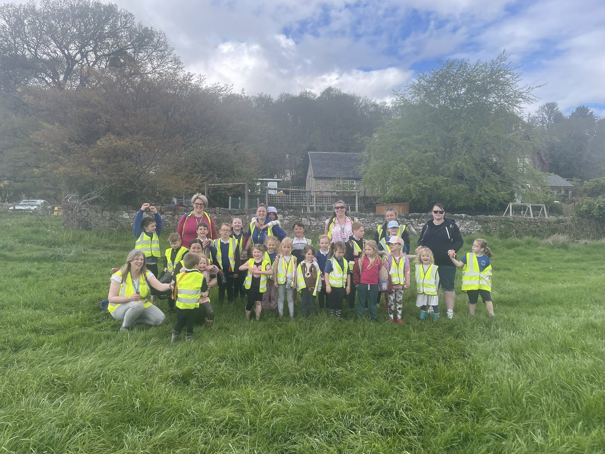 DochgarrochP's tweet photo. We’ve made it back to school in record time today, then had a marvellous picnic. https://t.co/6Pipie2c1r