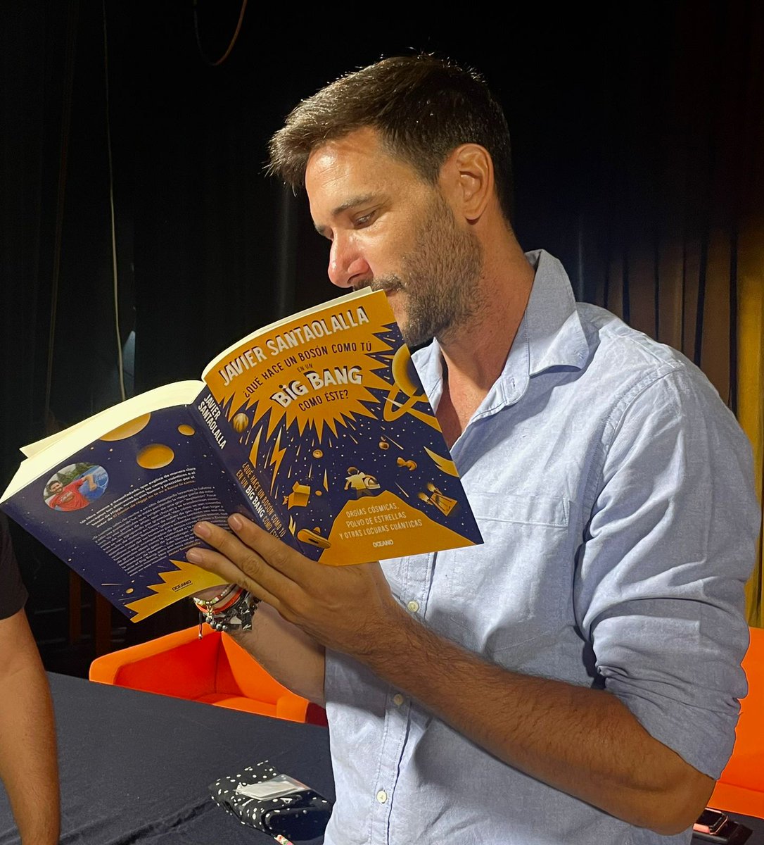 PrincipiaCraft's tweet photo. Emprendimos una emocionante aventura a CDMX para conocer a @jasantaolalla, escuchar su charla y obtener su último libro.📖

Javier, nos impulsas a destapar nuestra sed por el descubrimiento. Muchas gracias.🍻 https://t.co/4Jjehp2Eqe