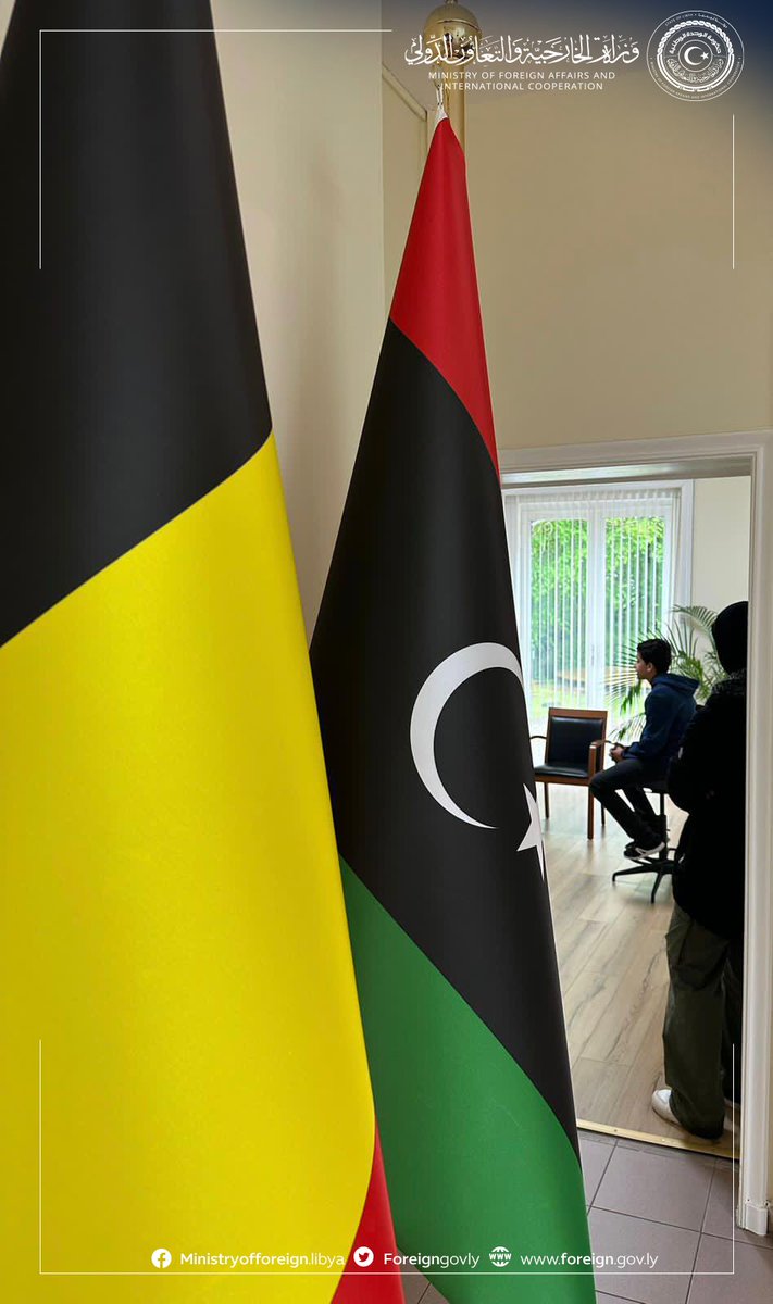 Mofa_Libya's tweet photo. #بروكسل | تعلن وزارة الخارجية والتعاون الدولي عن بدء سفارة #ليبيا لدى مملكة #بلجيكا ودوقية #لوكسمبورغ الكبرى العمل فعلياً في إجراءات التصوير وإصدار جوازات السفر للمواطنين الليبيين المقيمين في المملكة البلجيكية والدول القريبة بعد الانتهاء من تجهيز وتفعيل منظومة الجوازات بالسفارة. https://t.co/nLYf8jggzl