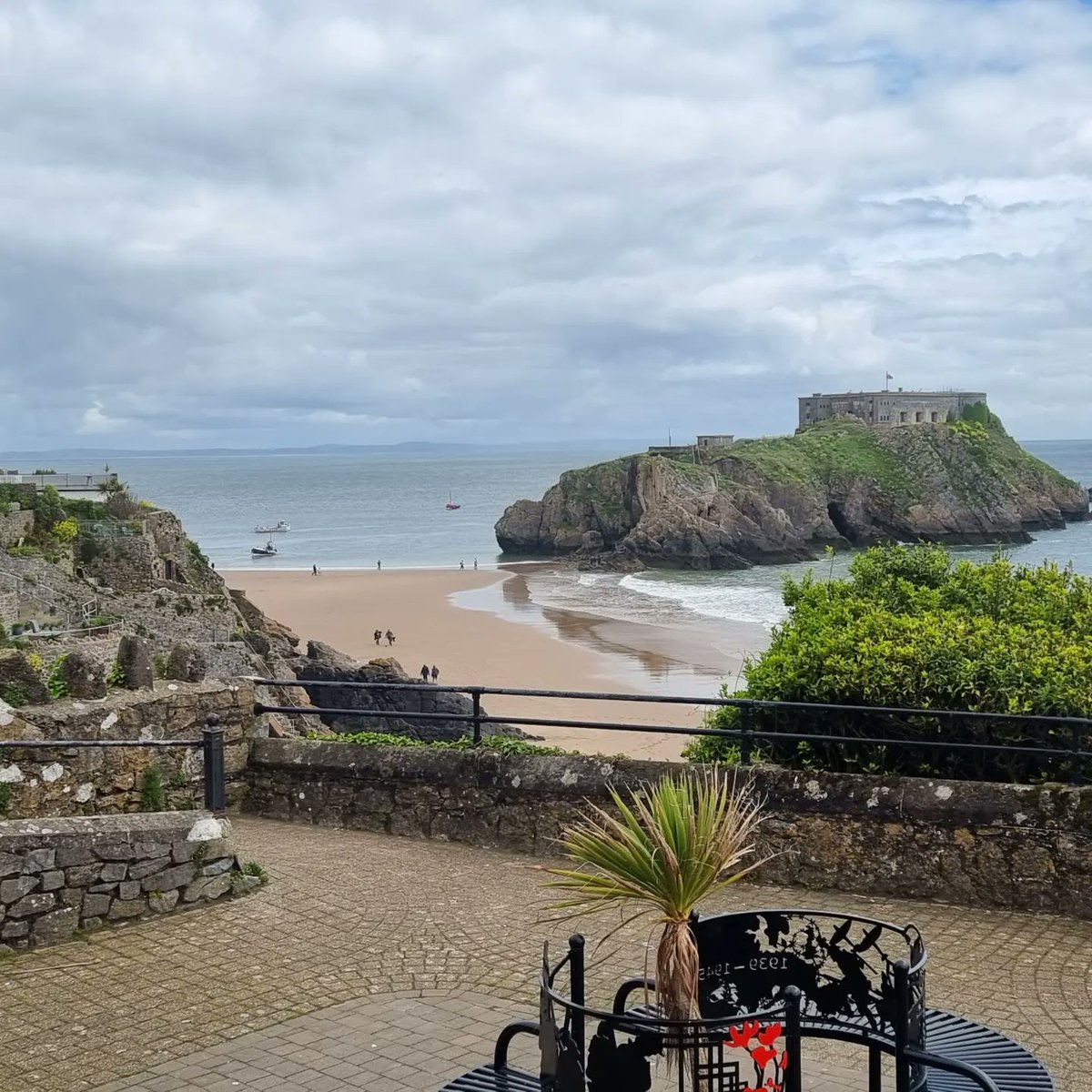 walkermark67's tweet image. NOTHER LOVELY DAY AROUND TENBY 
@visitwales @VisitPembs @beaches