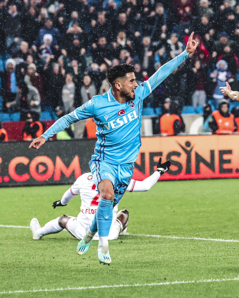 sabahspor's tweet photo. 🚨 Trabzonspor sezon başında Ajax kulübünden kiralanan Naci Ünüvar ile karşılıklı anlaşarak bedelsiz olarak sözleşmeyi feshetti.

@yunusemresel https://t.co/8a8nrSbrrH