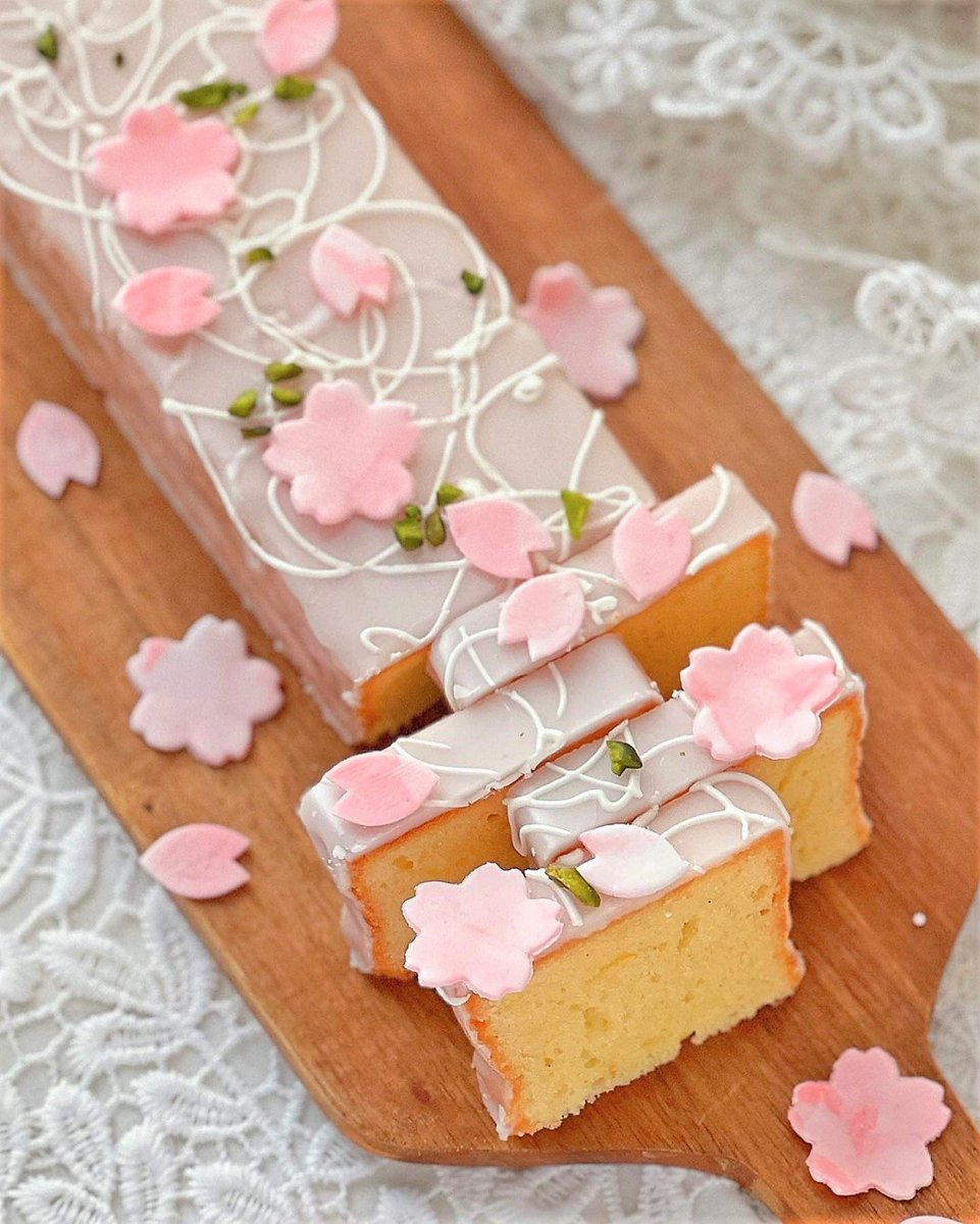 daily_dolce's tweet photo. Lemon pound cake made by dori.chan.pipo https://t.co/YgUpjEvqXp