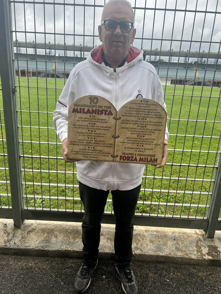 valterbuccioli's tweet photo. Sono anticipatamente in clima derby di Champhions https://t.co/6XkbqMehWI