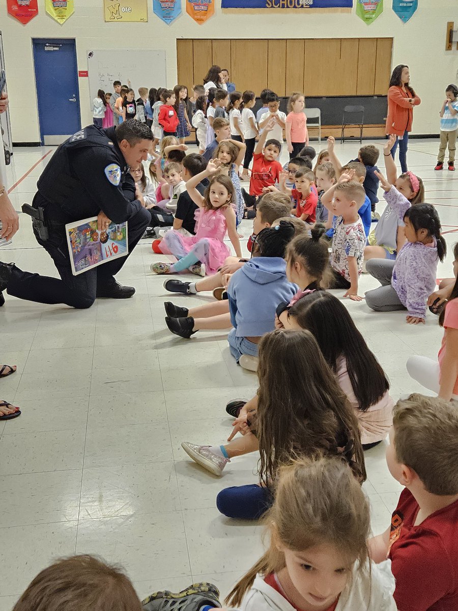 Mrs. Scolire tweet media