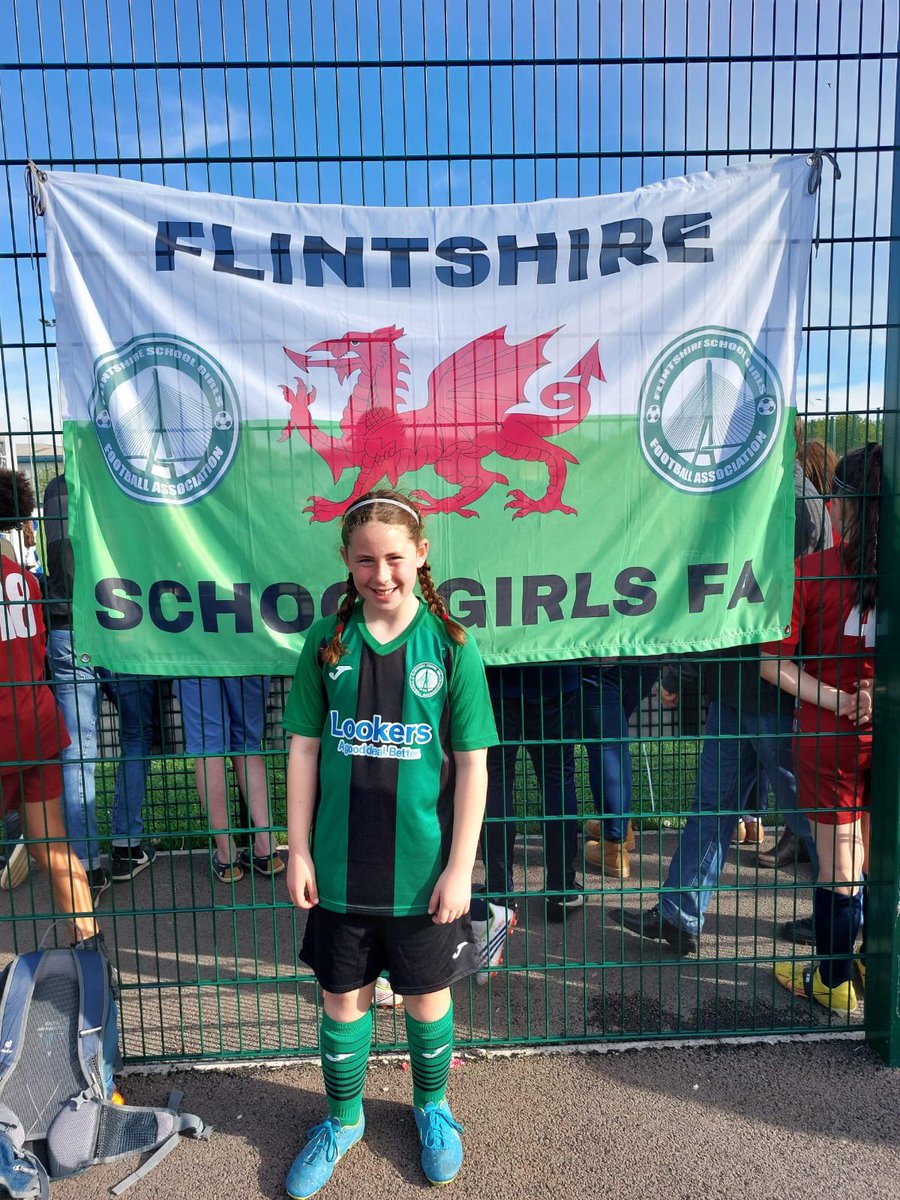 Llongyfarchiadau Haf am gynrychioli yr ysgol a Sir y Fflint dros y penwythnos wrth gystadlu yng Nghaerdydd gyda’r tîm pêl droed Merched. Huge congratulations to Haf.