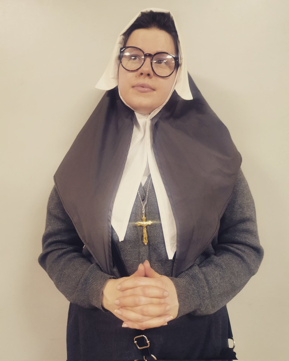 I've heard a new calling in my life🕯️
Time for a carrier change
Find me at the nunnery,
Just ask for Sister Agata
Amen 🙏🏻
#nun #soholy #unholy #actress #acting #dressup #funjob #timeforchange
#polishactress #sisteragata