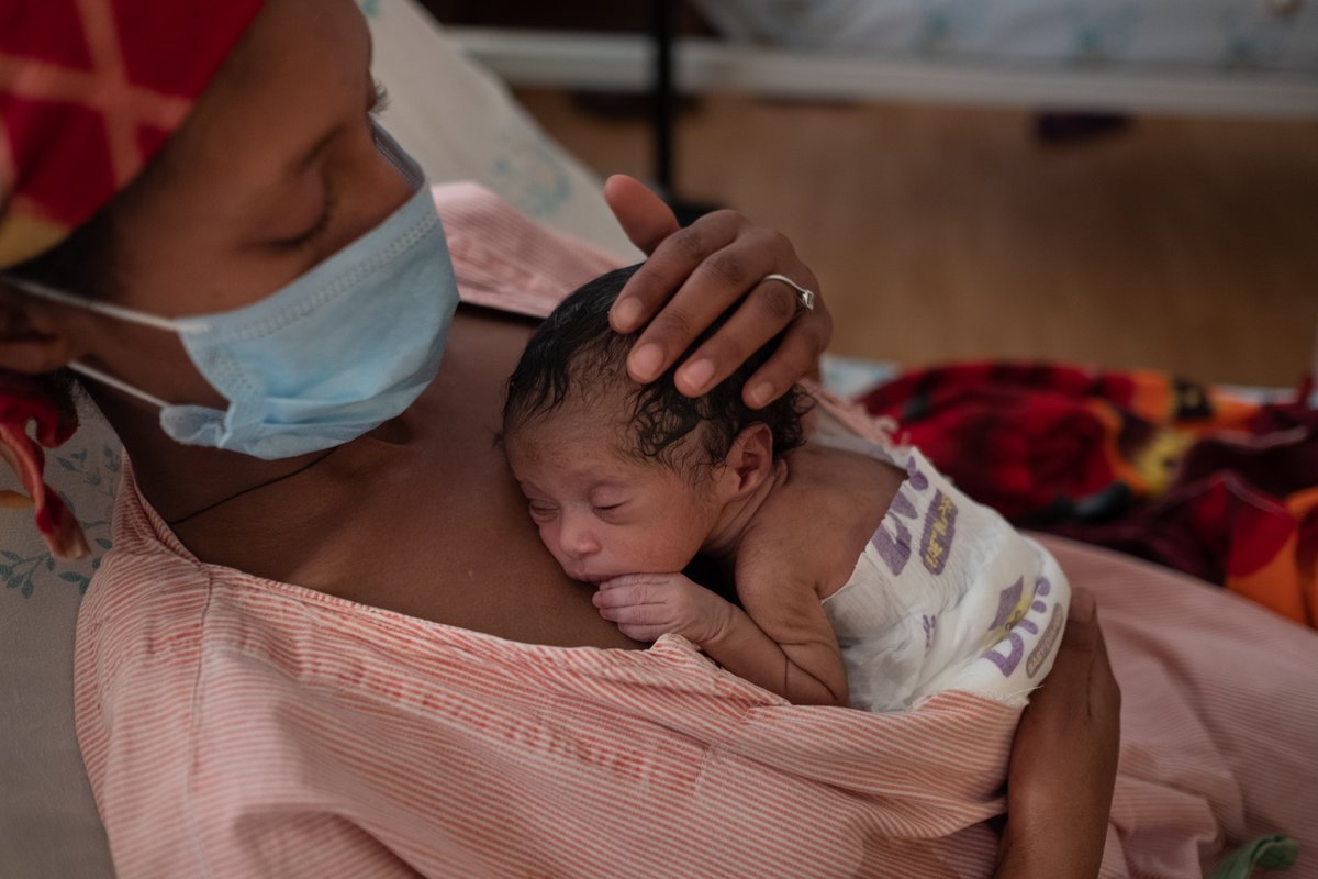 WHO's tweet photo. Action is needed urgently to improve the prevention of preterm birth, and ensure high-quality care for #BornTooSoon babies and their families https://t.co/h2cKmqGMbA https://t.co/0LxyBcGYl6