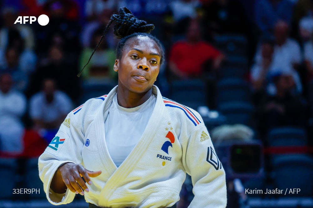 [A LA UNE A 18H]
La Française Clarisse Agbégnénou, de retour aux Mondiaux après un congé maternité, a décroché un sixième titre de championne du monde de judo à Doha, dans la catégorie des -63 kg #AFP 1/5