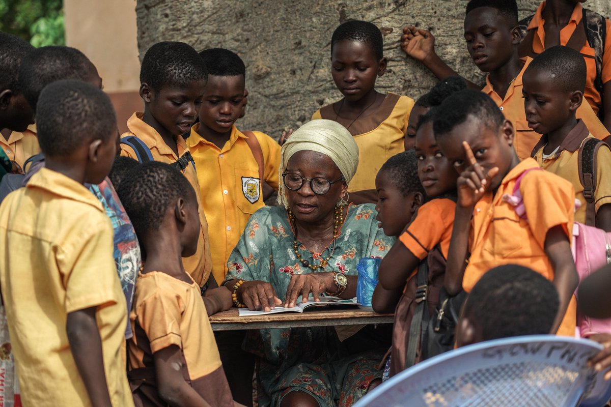 Book Aid International tweet media