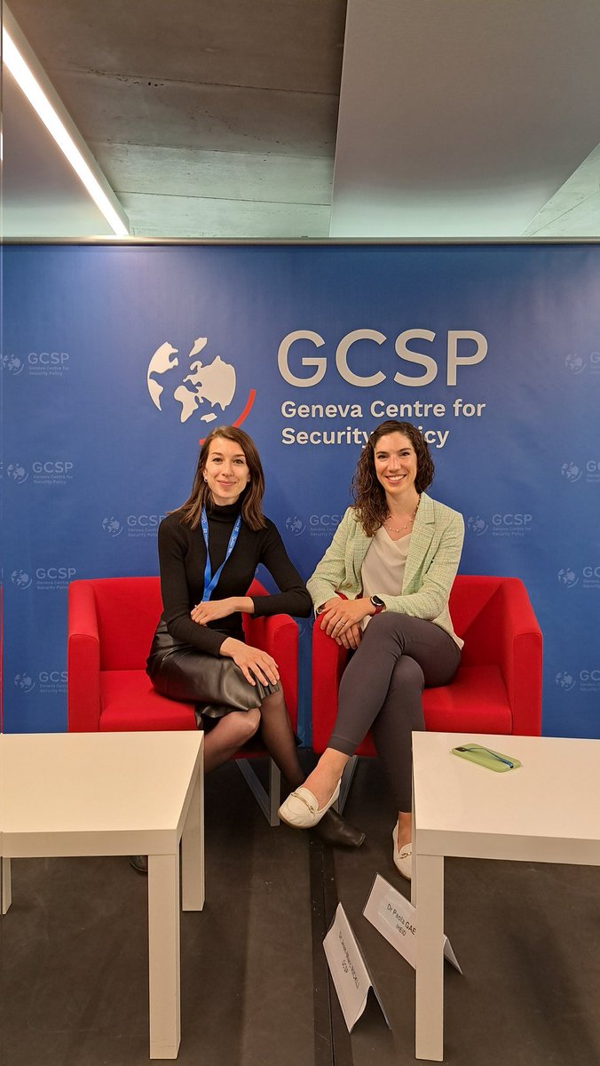 ampilote's tweet image. Heureuse de participer aux forums ouverts de la Semaine de la diplomatie scientifique à Genève 🇨🇭 et d'échanger sur les façons dont la science et la diplomatie peuvent être des outils efficaces d'un multilatéralisme renouvelé 🤝! #SDWeek23 @GESDAglobal @Quebec_De @Optonique_CA