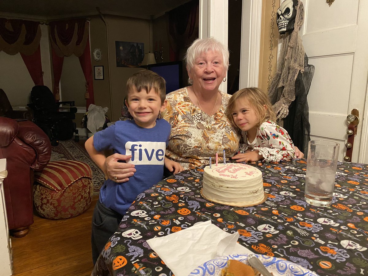 CEHaddadNP's tweet photo. Day 9 #ALSAwarenessMonth Facebook memory popped up 2 years ago we were begging for EAP. Tonight @endthelegacy celebrated its approval. The #ALSclock stops for no one. We must fight faster #SOD1 #ALS https://t.co/5IfLCNQJJT