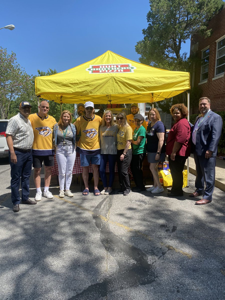 Thank you to <a href="/PredsNHL/">Nashville Predators</a> <a href="/PredsFoundation/">Nashville Predators Foundation</a> and their partner Hunt Brothers Pizza for coming out today to <a href="/JGHornets/">JuliaGreenElementary</a> to celebrate and recognize our amazing teachers and staff for #TeacherAppreciation