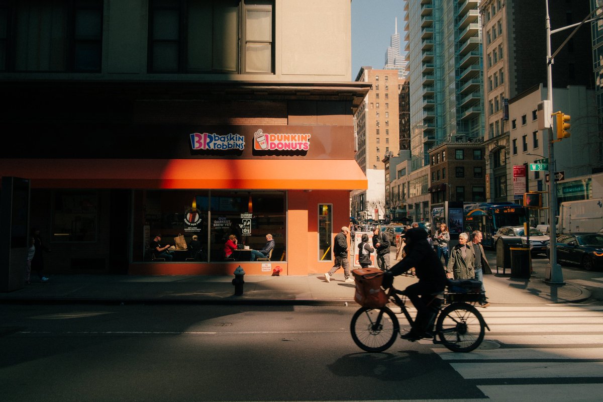 DougieNeish's tweet photo. Maybe I’ll try to post on Twitter more. Enjoy this collection of shadows in New York #xpro3 https://t.co/czmgfHtbie