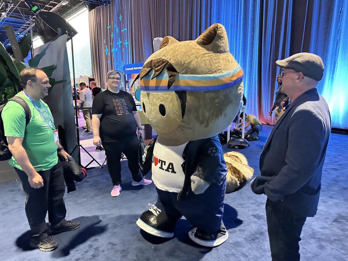 ⁦<a href="/SpotOn_DRTV/">Luigi Cicciari</a>⁩ ⁦<a href="/DataDivergent/">Lawrence Durbin</a>⁩ and Astro