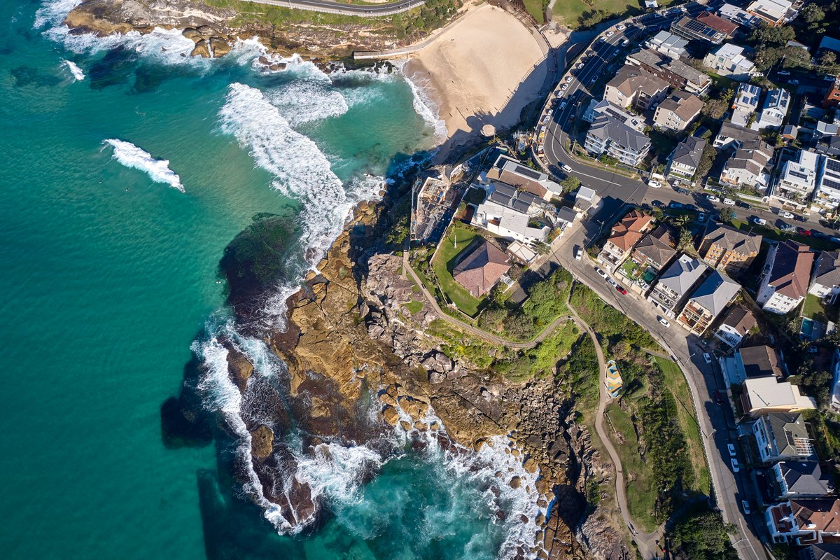 Forbes Global Properties (@forbes_gp) on Twitter photo 🎉 Congratulations to Ken Jacobs and the team at Private Property Global! We are thrilled to celebrate their incredible achievement in selling the renowned Tamarama property, Lang Syne, at a record-smashing price. Via <a href="/Lucy_Macken/">Lucy Macken</a> and <a href="/smh/">The Sydney Morning Herald</a> bit.ly/langsyne-fgp 🎉 Congratulations to Ken Jacobs and the team at Private Property Global! We are thrilled to celebrate their incredible achievement in selling the renowned Tamarama property, Lang Syne, at a record-smashing price. Via <a href="/Lucy_Macken/">Lucy Macken</a> and <a href="/smh/">The Sydney Morning Herald</a> bit.ly/langsyne-fgp