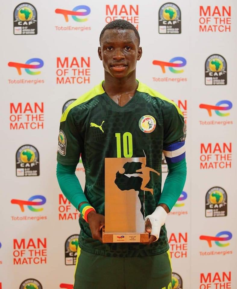 Senegal's 14-year-old danger man, 🇸🇳 Amara Diouf is the current top scorer at the ongoing U17 AFCON.

His five goals and style have with drawn comparisons with Victor Osimhen. His response: 'I dream of being like him. Why not?'

Senegal have qualified for the semis.
