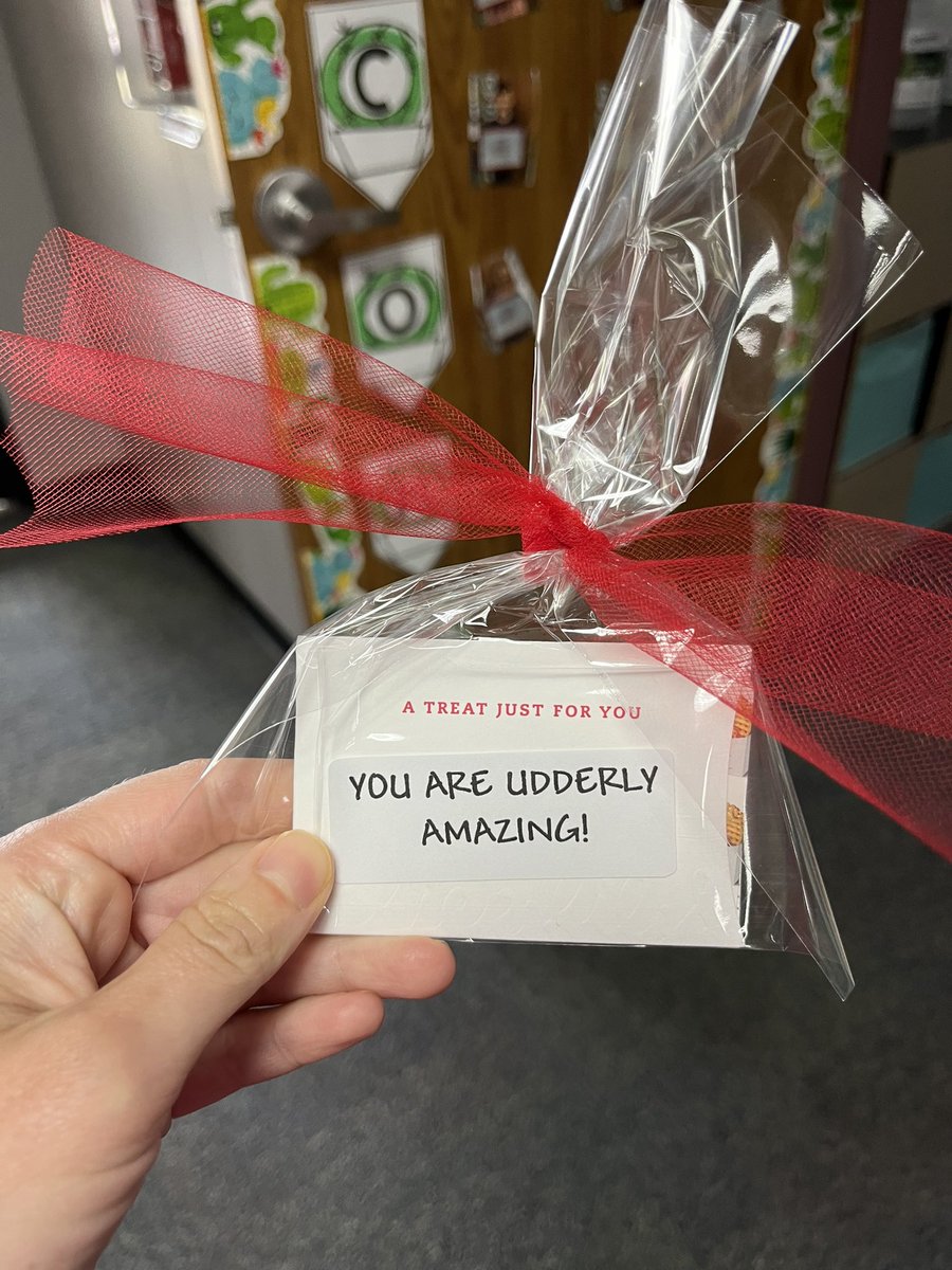 @DCEtrailblazers it’s the little things!! This makes me smile! Thank you <a href="/DCEPTO/">DCE PTO</a> !