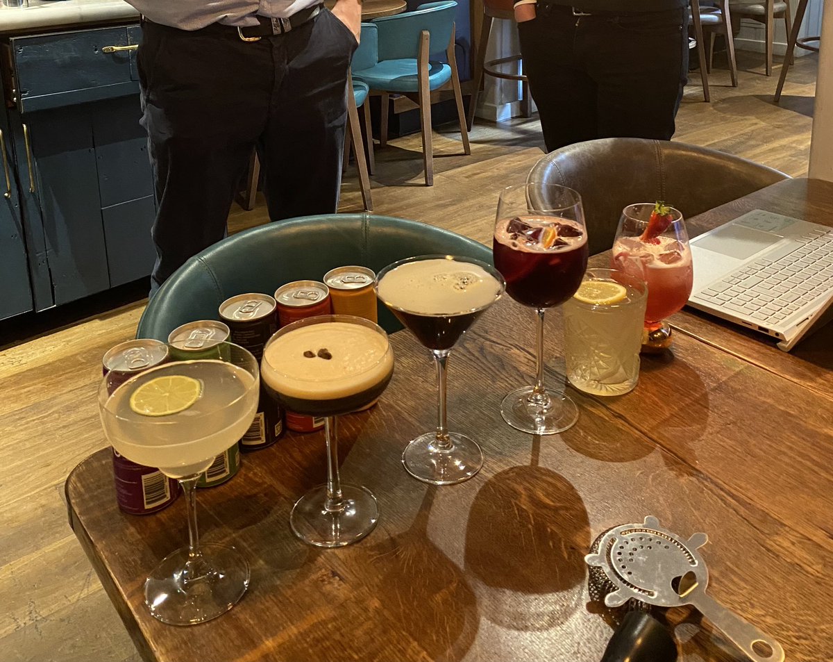 Poojipants's tweet photo. Pitch meetings for @drinkmocktails are always great when you’re meeting with a fab former work colleague. We hope he liked our Mocktails 🤞🏽 #drinkmocktails #hospitalitysolution #readytodrink #readytoserve https://t.co/JlJhpczfB6