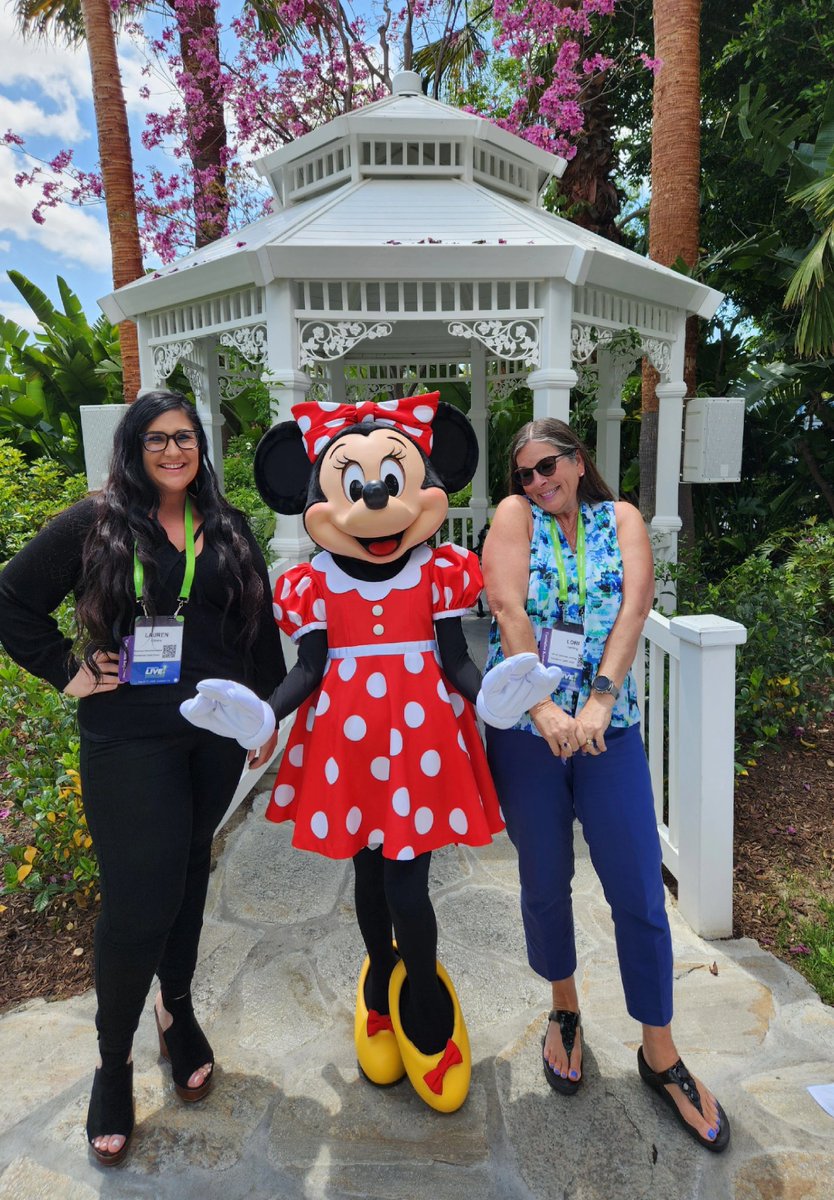 hardinglori's tweet photo. Happiest Place on Earth
#mluf23 #MeridianLinkLIVE 
#Frontwave https://t.co/DYKtYafY9W