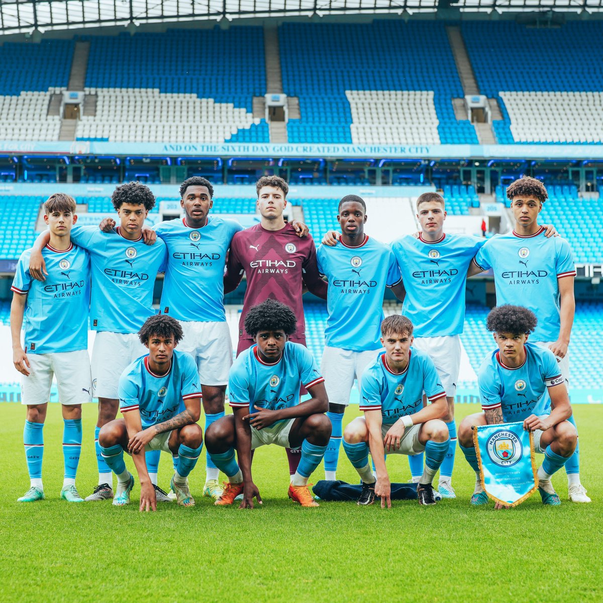 City_Xtra's tweet photo. ◾️ Crowned #PL2 champions for a third successive season!

◾️ Crowned #U18PL National champions for a third consecutive season!

◾️ Crowned #U18PL North group champions for a fourth successive season!

◾️ Crowned #U16PL Cup champions!

𝗜𝗧'𝗦 𝗔 #MANCITY 𝗧𝗛𝗜𝗡𝗚! 😎🏆💙 https://t.co/9DnF3Y7eFa