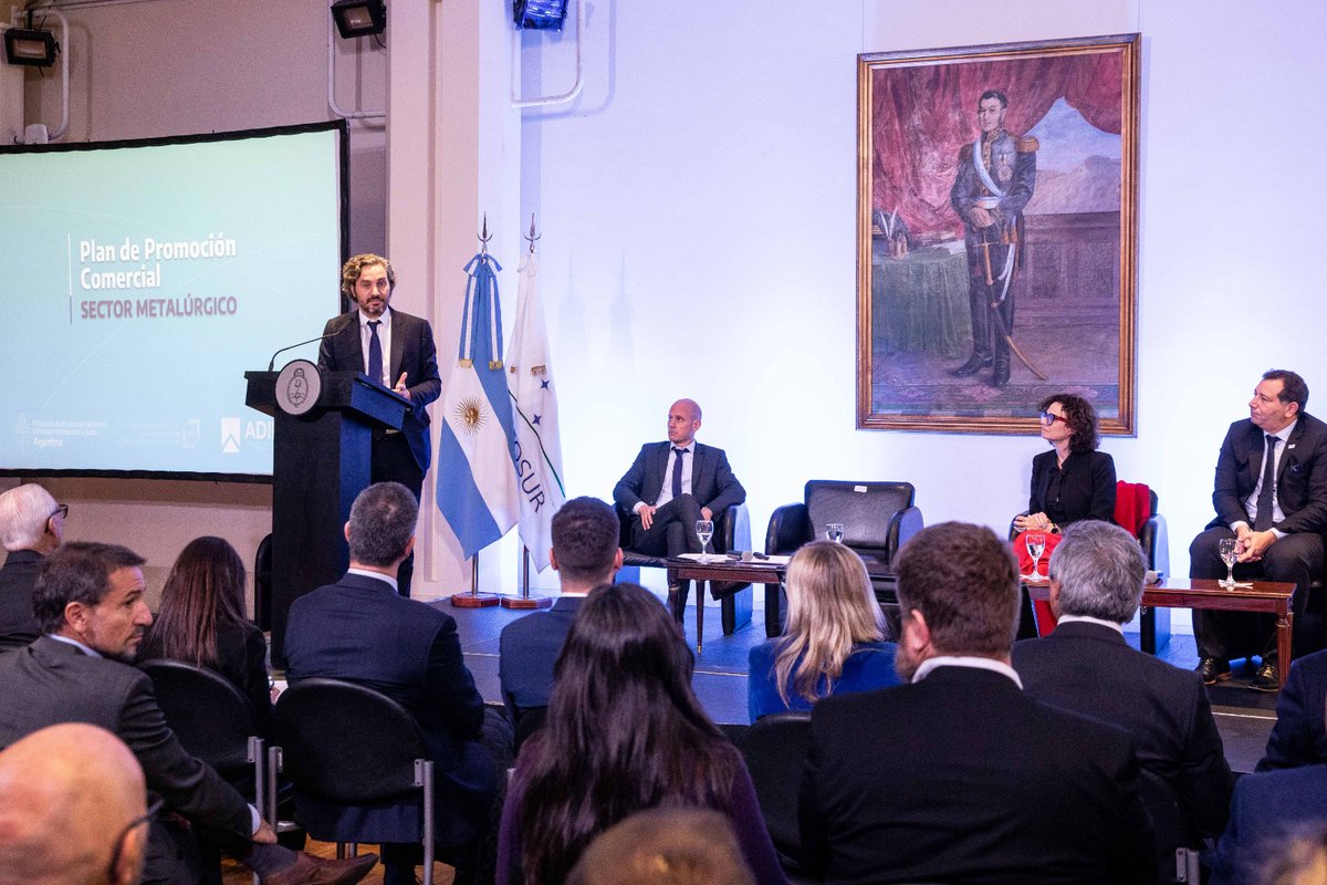 ❗️Hoy junto a <a href="/SantiagoCafiero/">Santiago Cafiero</a> lanzamos el Plan de Promoción Comercial del Sector Metalúrgico 2023, en un acto en el que se presentaron acciones y herramientas para potenciar las oportunidades de internacionalización de las empresas de ese sector.