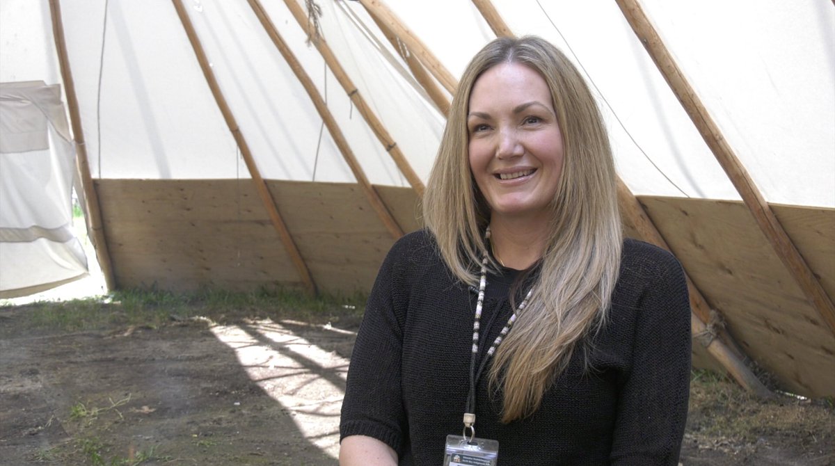 EricTaschnerCTV's tweet photo. Health Promotion Nurse Sarah Goodreau at the #NorthBay Indigenous Hub says she feels " truly blessed" for winning a prestigious provincial nursing award. It will be presented to her Friday by @we_rpn. More on @CTVNewsNorthern at 5 and 6. https://t.co/AQqiyDNqnP