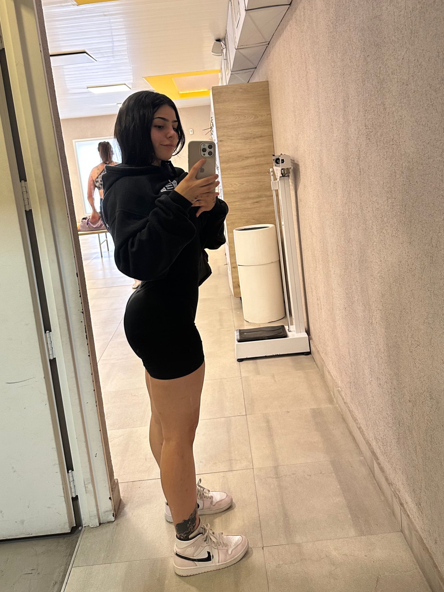 Milica👉🏽👈🏽 on Twitter: "un año yendo al gym a rascarme a dos manos😁👍