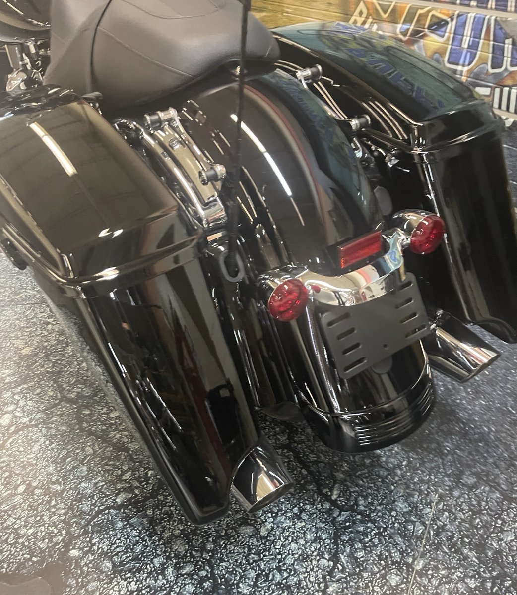 BuffaloHarley's tweet photo. Just in used! 2022 FLTRXS Roadglide Special
$28,995 only 1,455 miles
#Roadglide #roadglidespecial #harley #harleydavidson #hdmuseum #buffaloharley #since1921 #findyourfreedom #livethelegend #buffalo #120anniversary #milwaukee #WillieG #Buffalo #preowned https://t.co/IXJ9XTfhCW