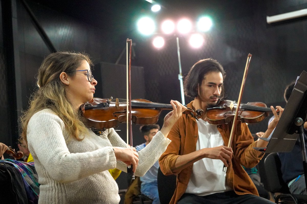 ccmch_'s tweet photo. 📸La Orquesta Sinfónica de Ñuble se prepara en nuestros espacios para su 1er Concierto de Temporada🙌
Un gran evento abierto al público, que se llevará a cabo este domingo 14 de mayo a las 18.00 horas en el @teatrochillan
#Soyprotagonista #CCMCH #TMCH #Chillán #Ñuble https://t.co/mhYYN5REOj