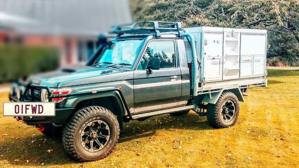 Have you seen this Toyota Landcruiser? 

Police are investigating a stolen car incident that occurred at a business along the Warrego Highway in Charlton yesterday evening, May 10.

mypolice.qld.gov.au/news/2023/05/1…