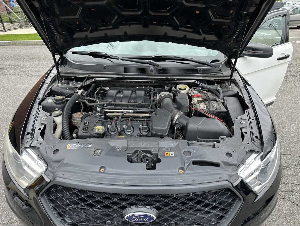 municibid's tweet image. Up for auction is a 2013 Ford Taurus Police Interceptor. A powerhouse with a 3.5 V6 engine. Meticulously maintained with only 84232 miles.  Bid now! 🚓 mbid.us/3NMCiH6

#policeinterceptor #fordtaurus #onlineauction #ford #forsale #policecar #taurus
