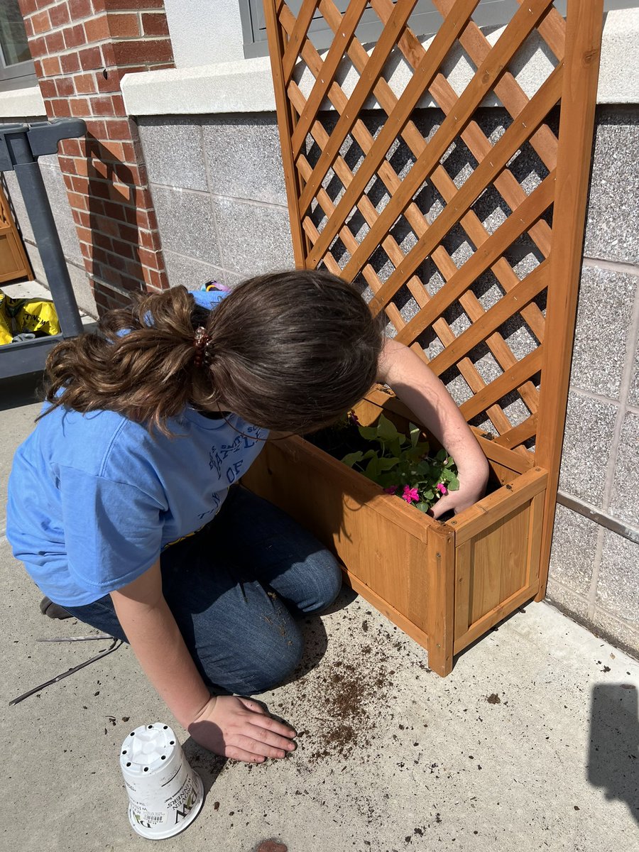 The <a href="/RSDsmithschool/">Smith Middle School</a> EC beautified the new courtyard today. We planted some flowers and potato vines to look good now and morning glories to climb the trellises and give color when we return in the fall! #enhancingthestudentexperience