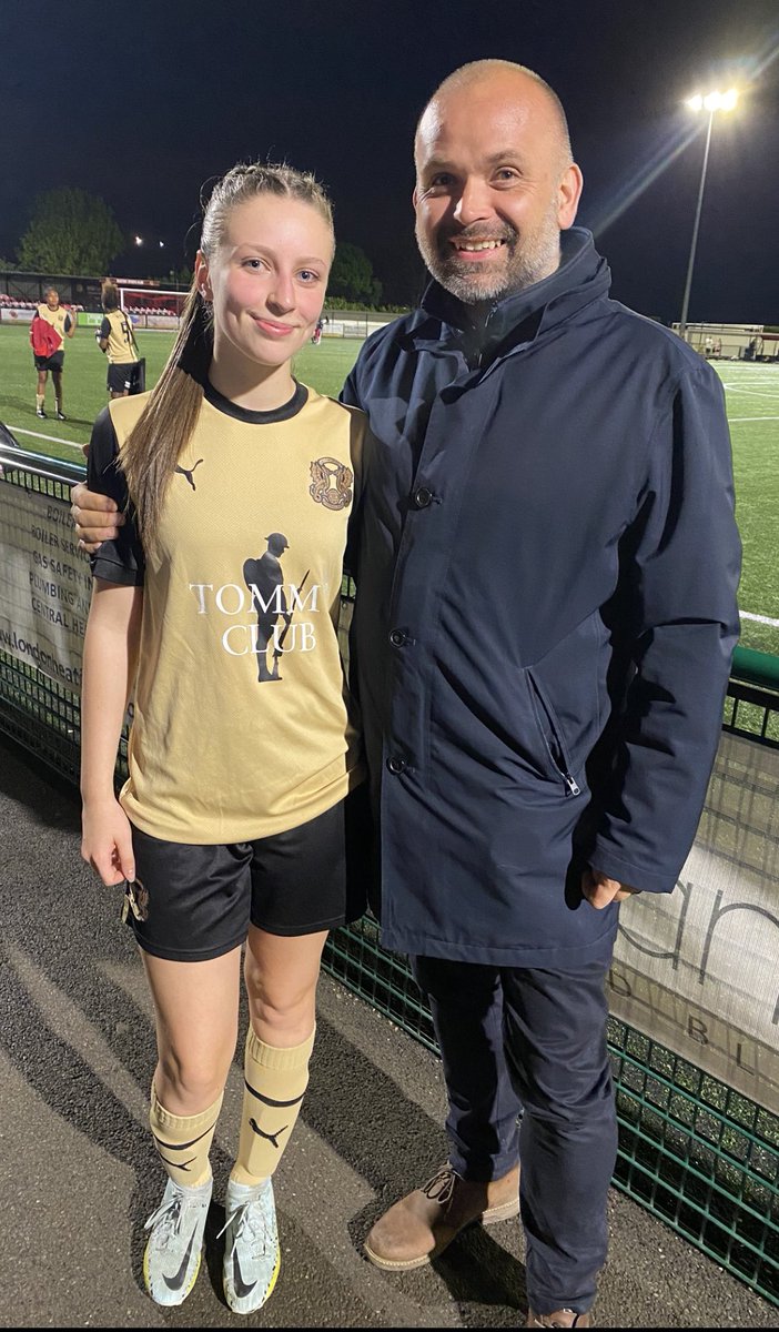Glen Wilkie (@glenwilkie) on Twitter photo It was great watching the <a href="/LOFCWomen/">Leyton Orient FC Women</a> become invincible’s tonight. <a href="/FACoachDan/">Danny Martin FA Licensed Coach</a> has got them playing some great stuff. So proud to see my little cousin Amelia playing in a <a href="/leytonorientfc/">Leyton Orient FC</a> kit. It was great watching the <a href="/LOFCWomen/">Leyton Orient FC Women</a> become invincible’s tonight. <a href="/FACoachDan/">Danny Martin FA Licensed Coach</a> has got them playing some great stuff. So proud to see my little cousin Amelia playing in a <a href="/leytonorientfc/">Leyton Orient FC</a> kit.