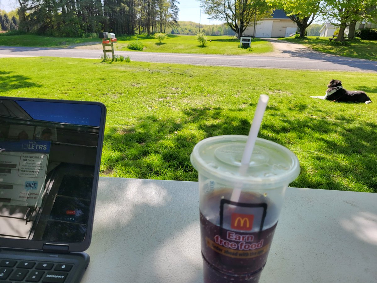 Wednesday #TeacherLife <a href="/LexiaLearning/">Lexia</a> #LETRS training
Got the essentials: computer, pop, puppy, and sunshine! 🎉🙌🏻🌞