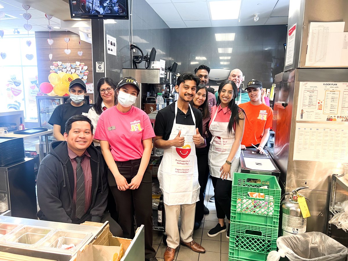 irwinanalytics's tweet photo. PredictSuccess: Predictive Success Corporation is thrilled to support Ronald McDonald House Charities! Our team visited a McDonald's restaurant to show support, raise funds, and be a part of this meaningful cause, donating $5000. 

Looking forward to con… https://t.co/wGTIYUpJOR